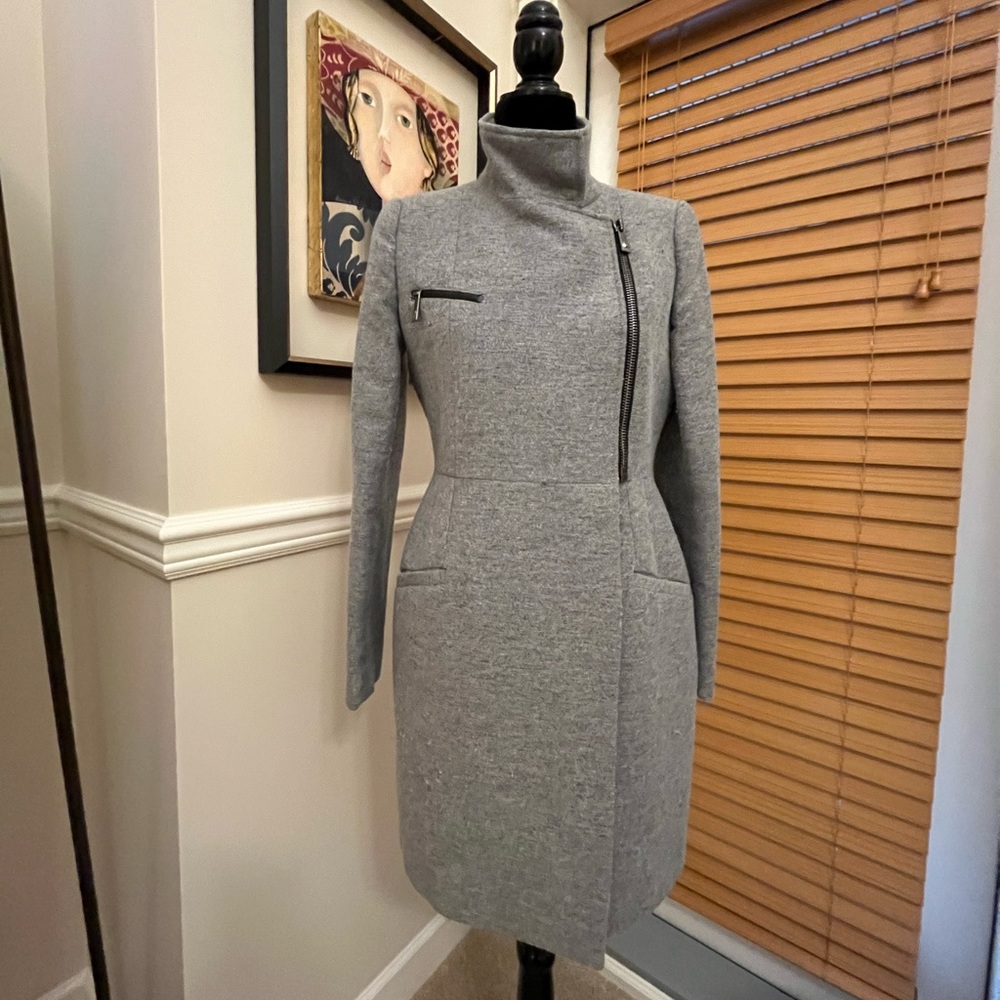 Grey wool blend coat by Pinko.